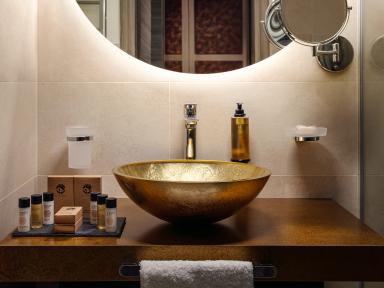 23-21-Hotelis-Saxonia-Bathroom (2)